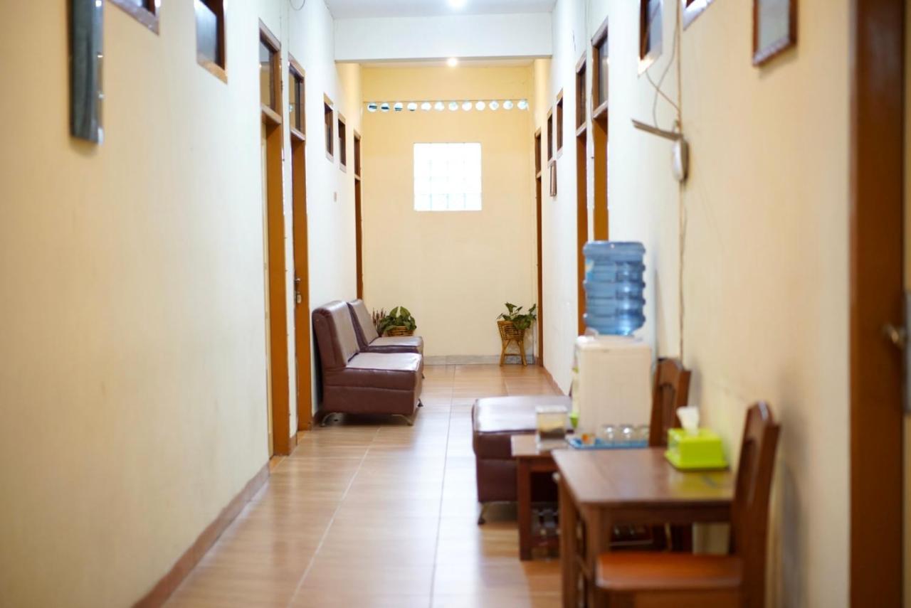 Wisma Grace Ambon Exterior photo